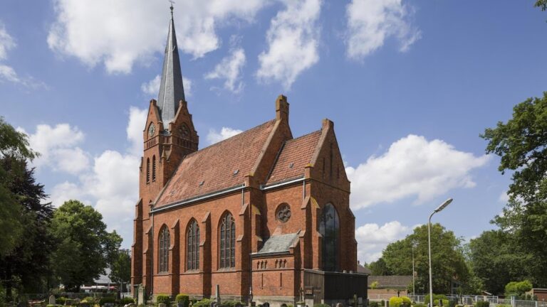 St. Georg: A Neo-Gothic Village Church in Bremen-Huchting