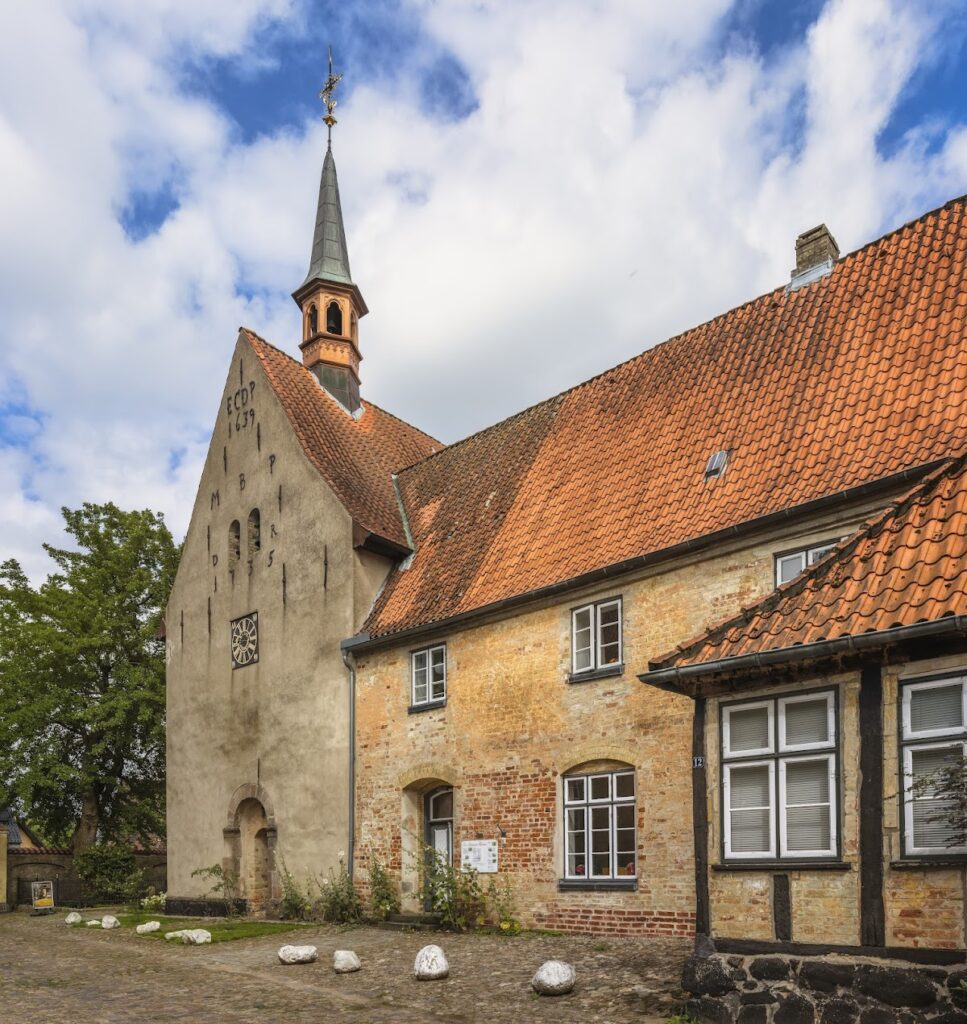 St.-Johannis-Kloster vor Schleswig: A Medieval Monastic Foundation in Germany 1 St.-Johannis-Kloster vor Schleswig