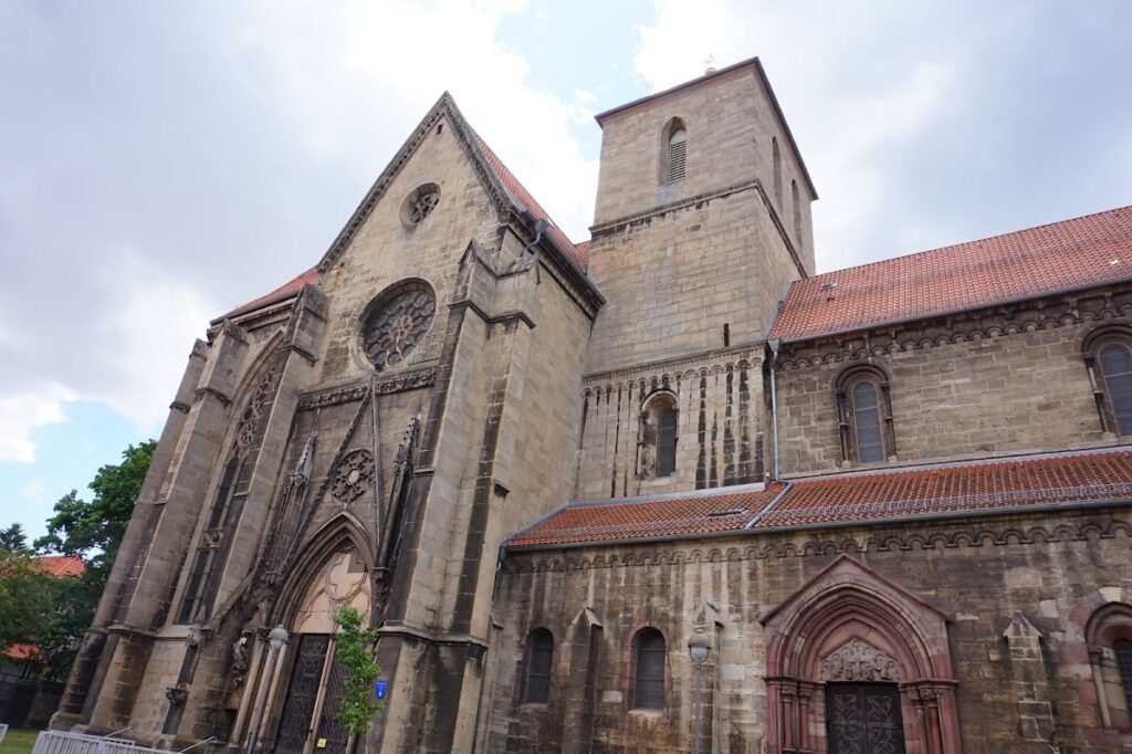 Church of Our Lady: A Romanesque-Gothic Parish Church in Arnstadt 2 Church of Our Lady
