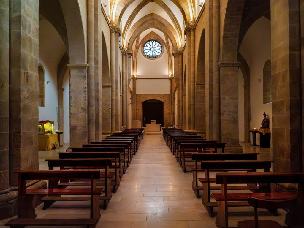 Santa Maria Maggiore: A Gothic Church in Lanciano, Italy 3 Santa Maria Maggiore