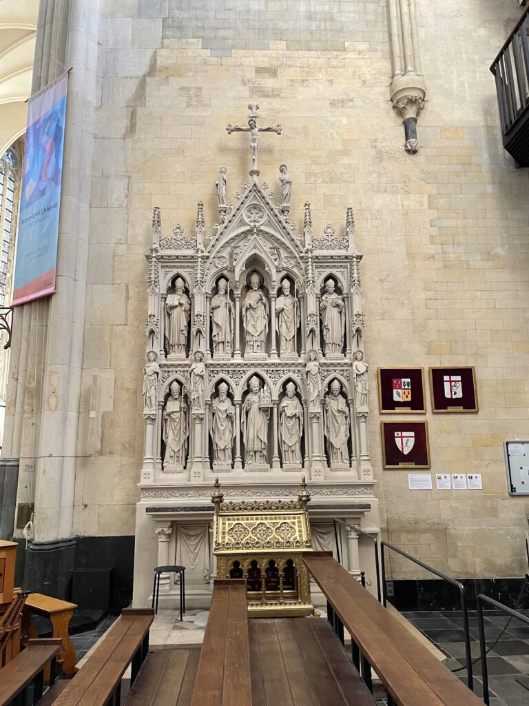 Basilica of Our Lady: Tongeren’s Gothic Basilica and Former Cathedral 3 Basilica of Our Lady