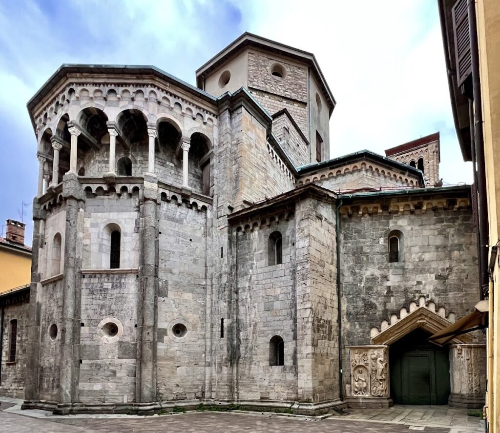 Basilica di San Fedele: A Lombard Romanesque Church in Como 3 Basilica di San Fedele