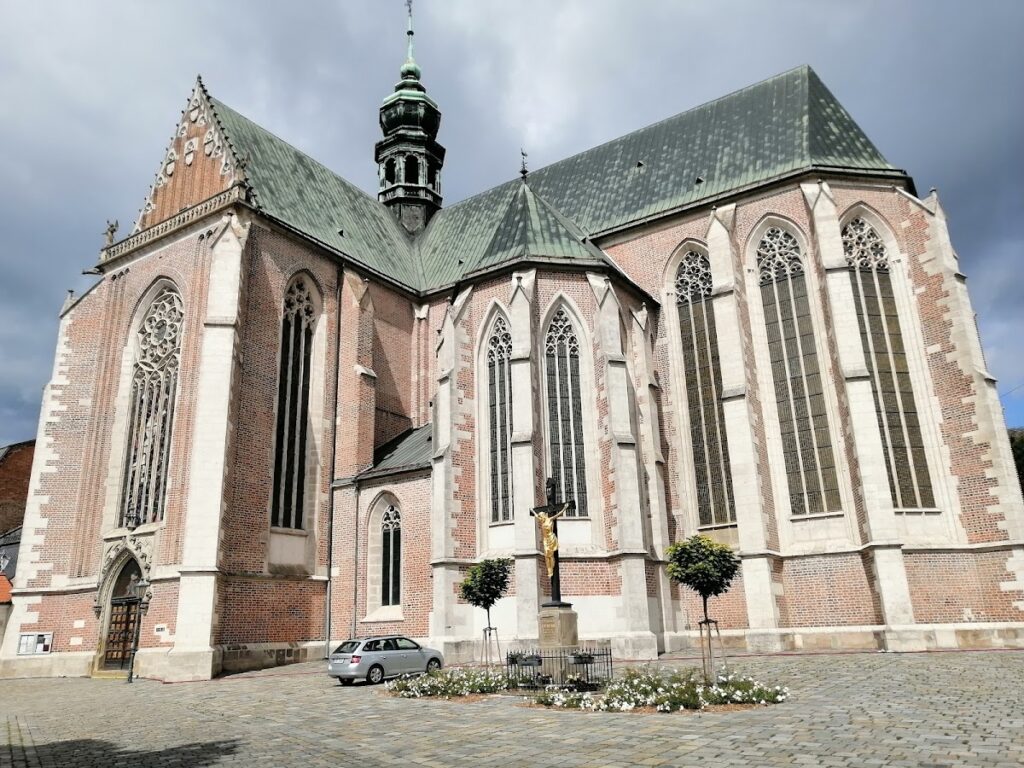 Basilica of the Assumption of Our Lady: A Gothic Convent Church in Brno 1 Basilica of the Assumption of Our Lady
