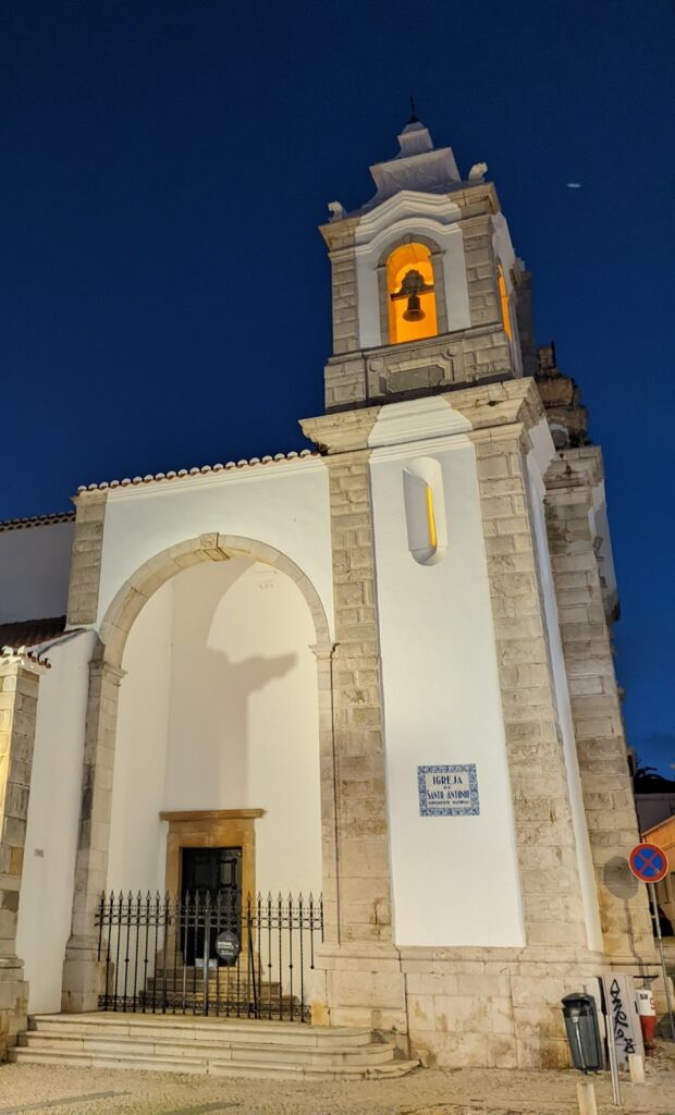 Igreja do Carmo: A Carmelite Church in Lagos, Portugal 1 Igreja do Carmo