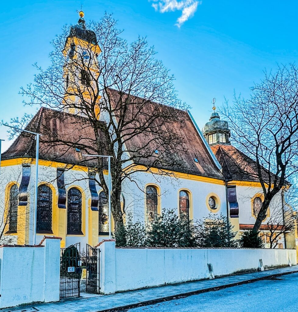St. Maria Thalkirchen: Parish and Pilgrimage Church in Munich 2 St. Maria Thalkirchen