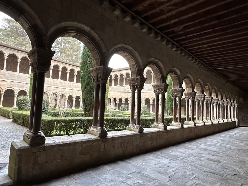 Santa Maria de Ripoll: A Benedictine Monastery and Catalan Cultural Centre 3 Santa Maria de Ripoll