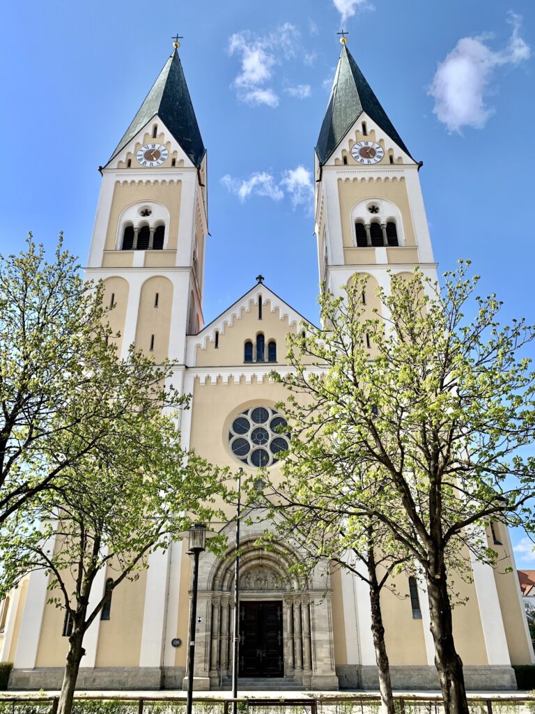 St. Josef (Weiden in der Oberpfalz): A Roman Catholic Parish Church in Germany