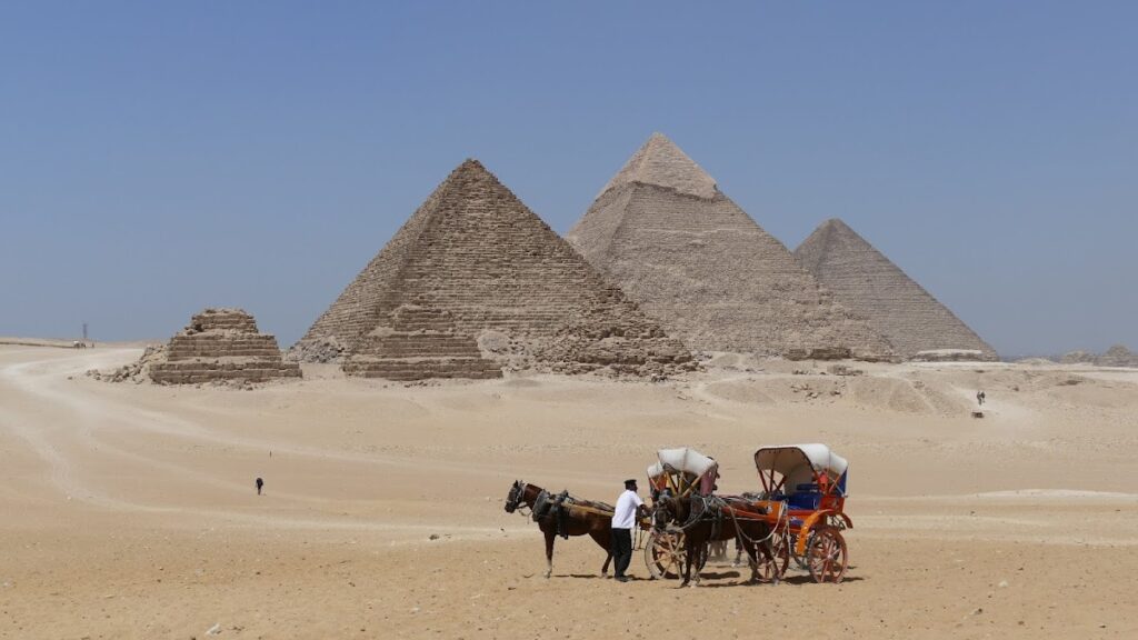 The Great Sphinx: An Old Kingdom Monument at Giza 2 The Great Sphinx