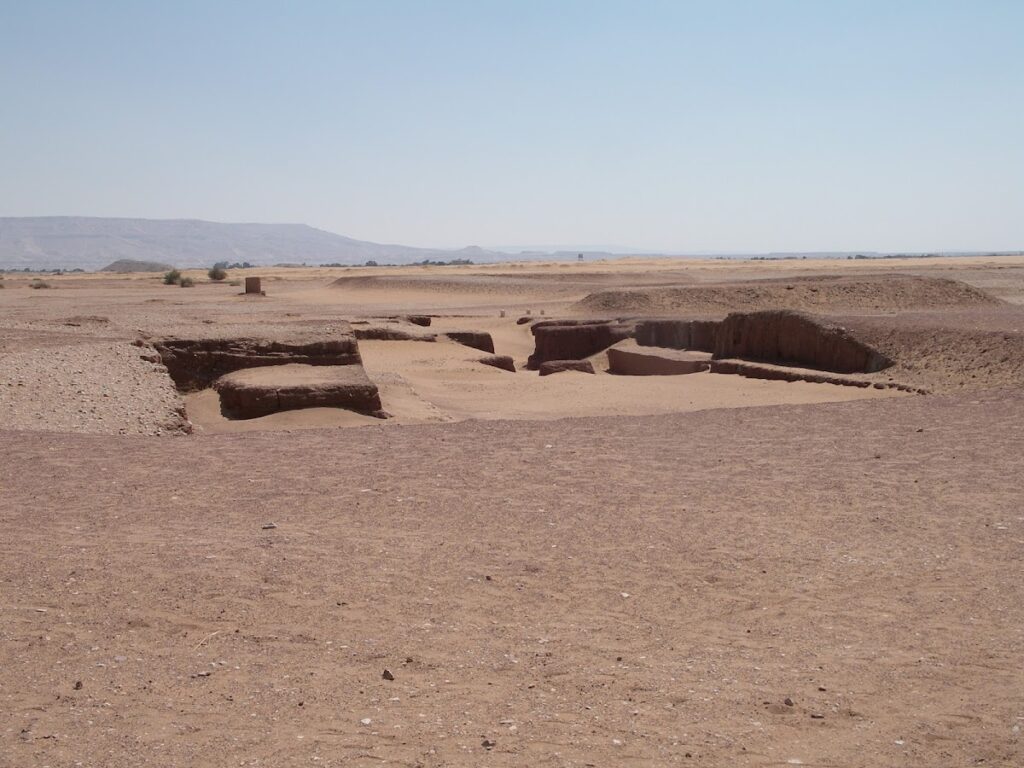 Mastaba of Khentika: A Sixth-Dynasty Governor’s Tomb in Egypt 2 Mastaba of Khentika
