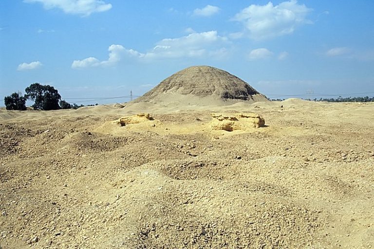 Labyrinth of Egypt: A Middle Kingdom Funerary Complex at Hawara