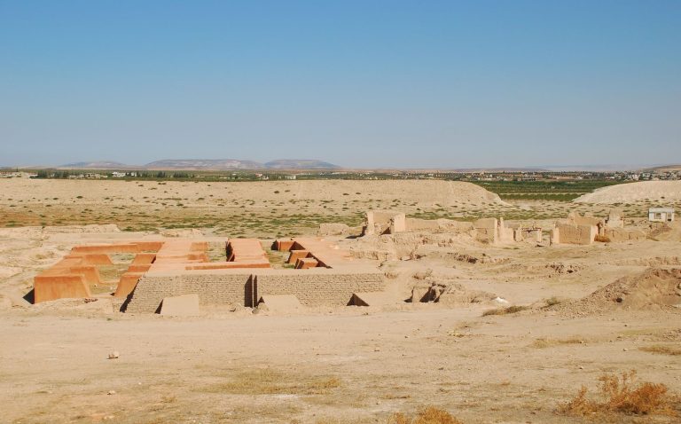 Qatna: An Ancient Kingdom and Royal City in Syria