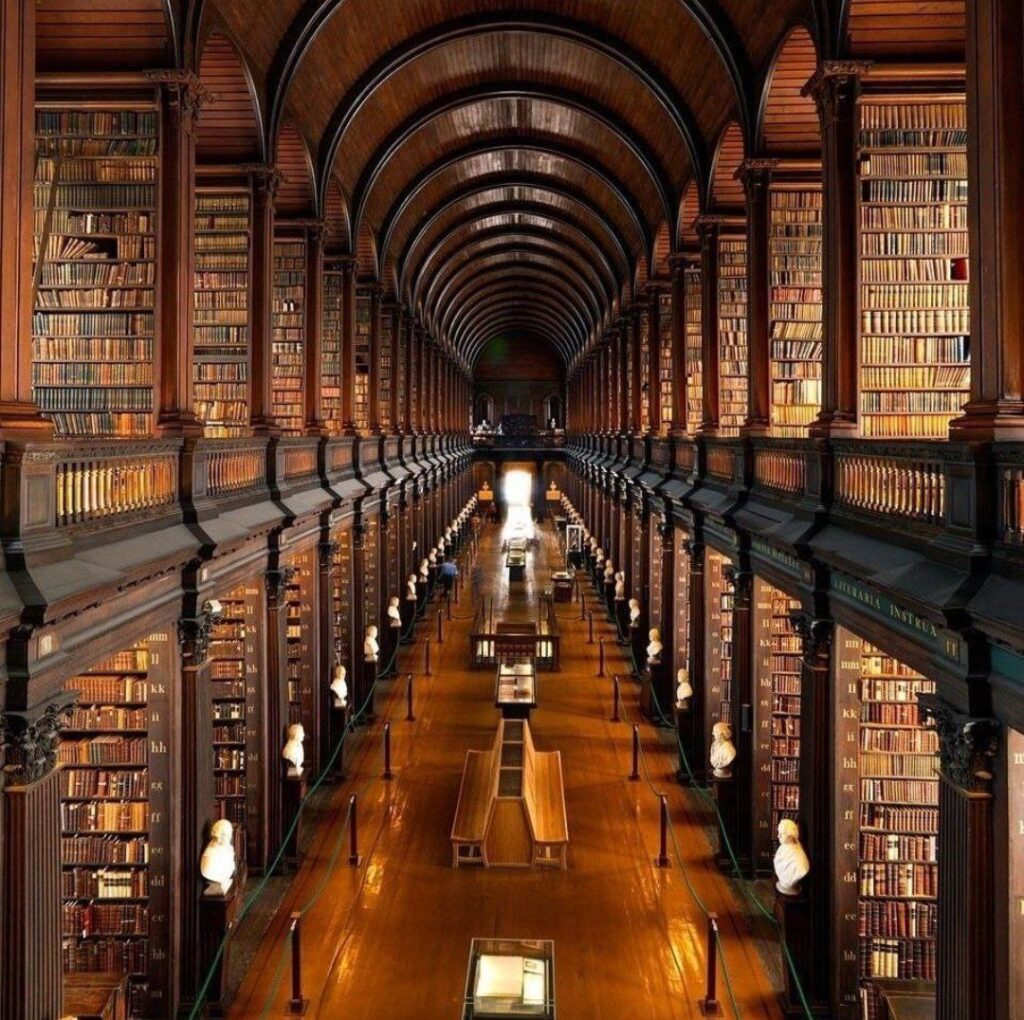 Trinity College, Dublin: Ireland’s Historic University College 2 Trinity College, Dublin