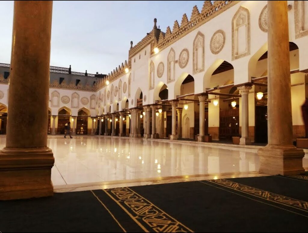 Al-Azhar Mosque: Fatimid Congregational Mosque and Center of Islamic Learning in Cairo 3 Al-Azhar Mosque