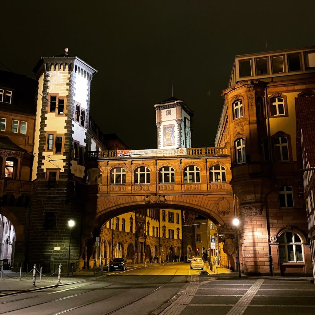 Römer: Frankfurt am Main’s Historic Town Hall Complex 5 Römer