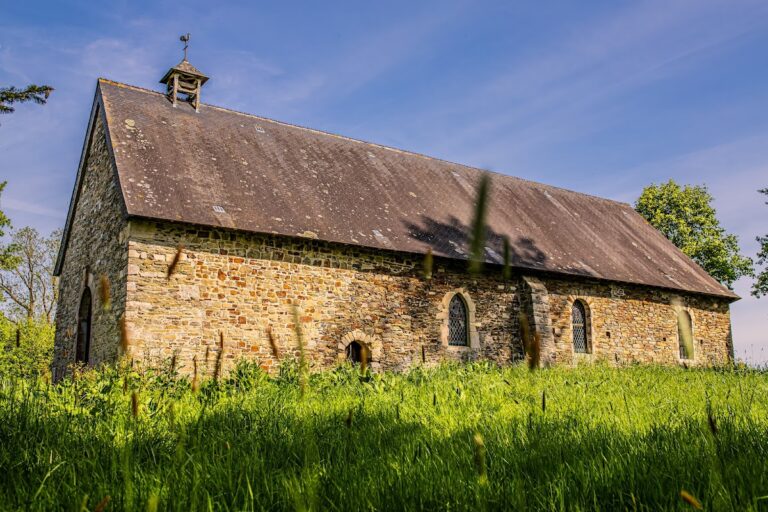 Chapelle de Saint-Quentin-d’Elle: A Former Parish Chapel in Normandy