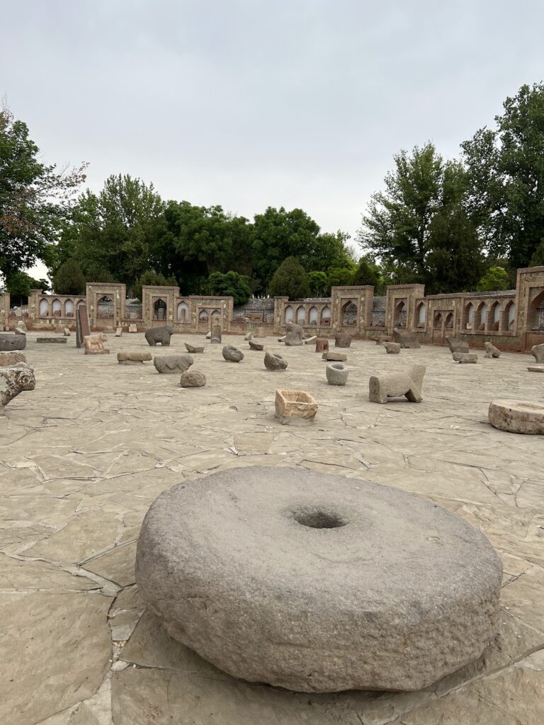 Momine Khatun Mausoleum: A Seljuk-Period Funerary Monument in Azerbaijan 2 Momine Khatun Mausoleum