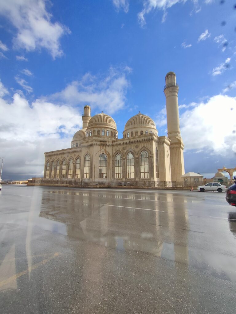 Bibi-Heybat Mosque: A Shiite Shrine and Monument of Islamic Architecture in Baku