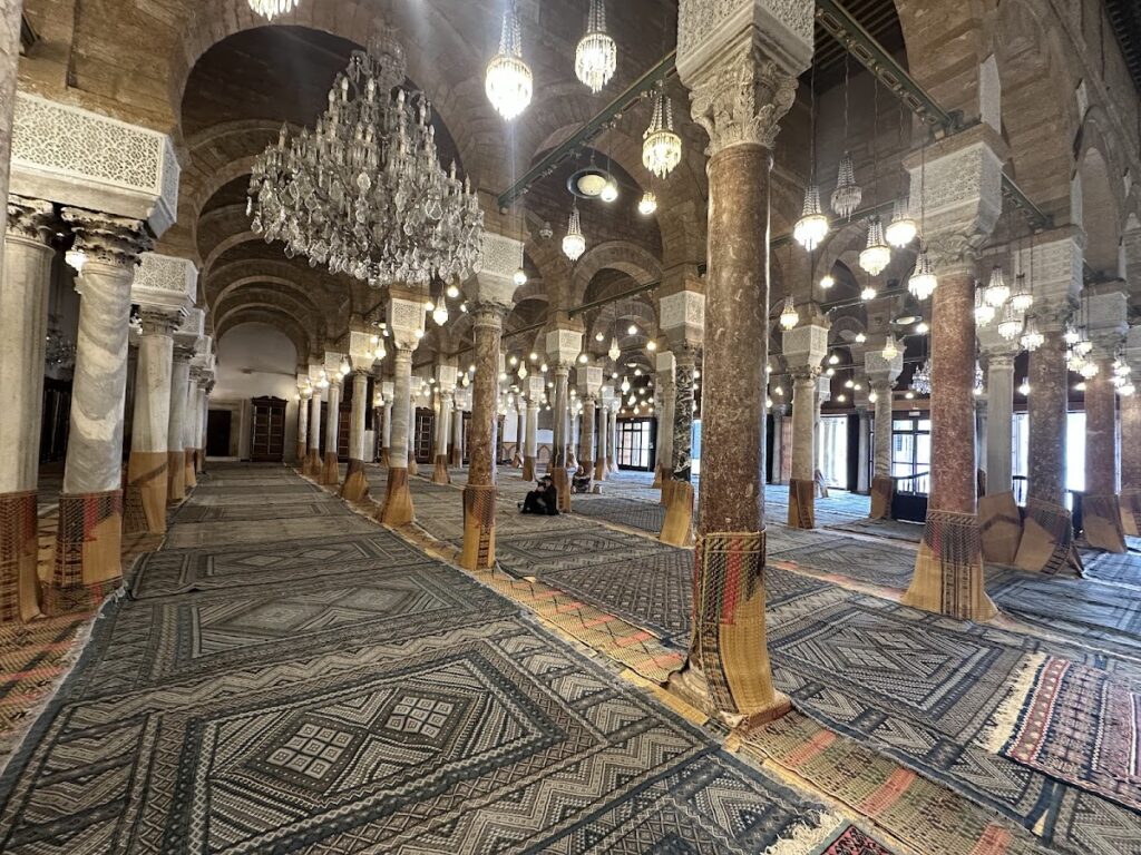 Al-Zaytunah Mosque: Historic Center of Islamic Learning in Tunis 3 Al-Zaytunah Mosque