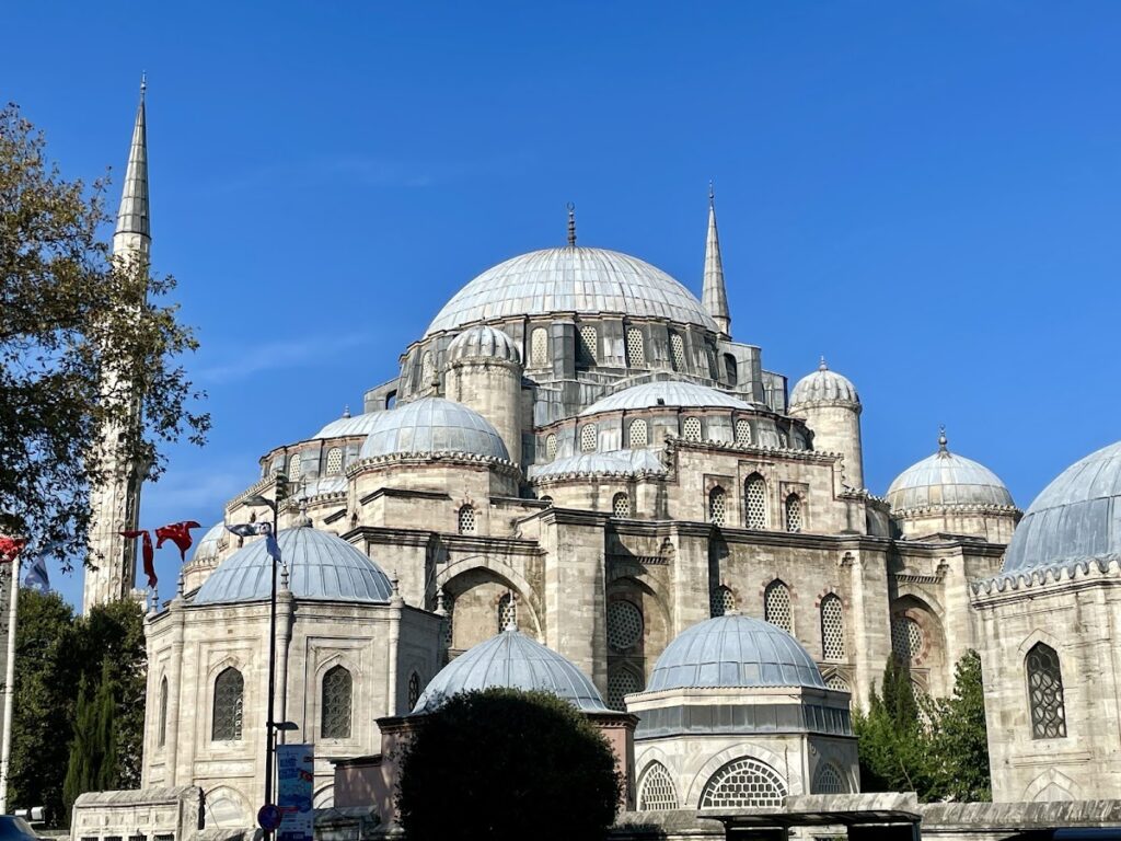 Şehzade Mosque: An Ottoman Imperial Memorial in Istanbul 3 Şehzade Mosque