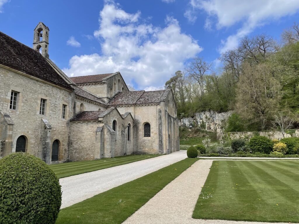 Abbey of Fontenay: A Preserved Cistercian Monastic Complex in France 2 Abbey of Fontenay