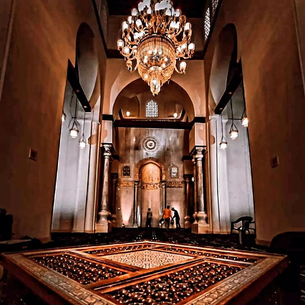 Al-Hakim Mosque
