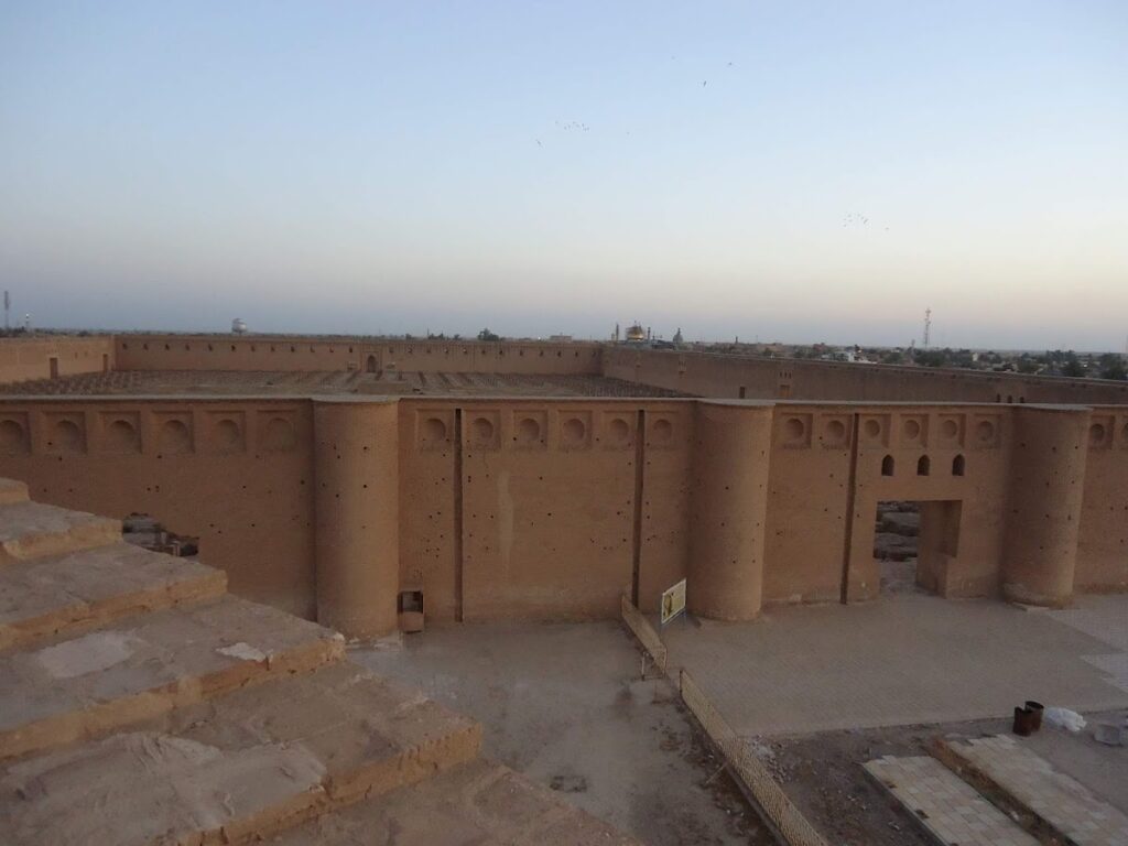 Great Mosque of Samarra: An Abbasid Congregational Mosque 3 Great Mosque of Samarra