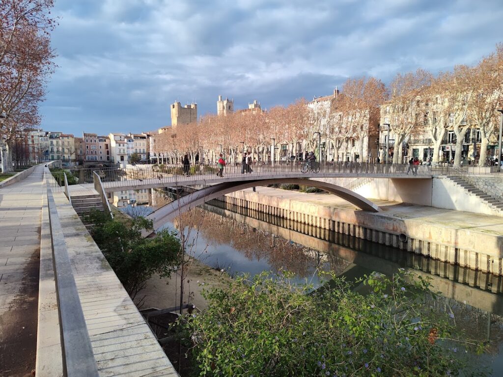 Pont des Marchands: Narbonne’s Historic Inhabited Bridge 2 Pont des Marchands