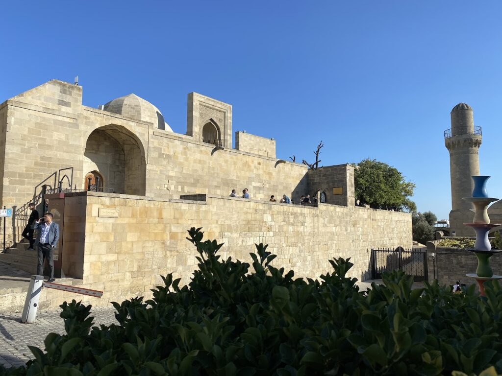 Shirvanshah's Palace Mausoleum: A Fifteenth-Century Dynastic Tomb in Baku 4 Shirvanshah's Palace Mausoleum