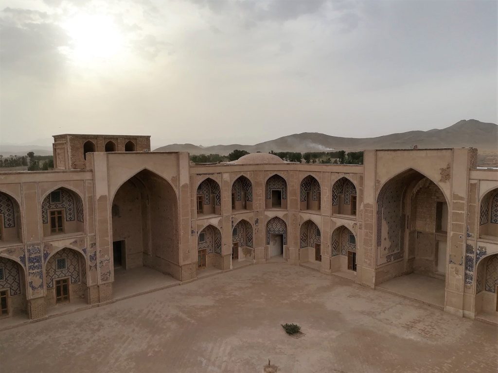 Ghiyasiyeh Madrasa: A Timurid Islamic School in Iran 3 Ghiyasiyeh Madrasa