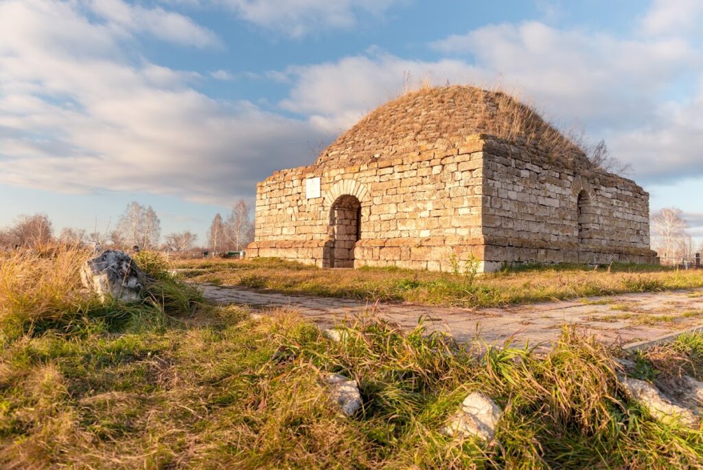 Khusein-bek Mausoleum