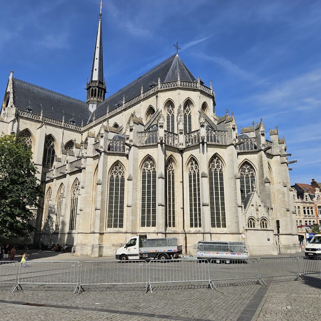 St. Peter's Church, Leuven: A Brabantine Gothic Collegiate Church 1 St. Peter's Church, Leuven