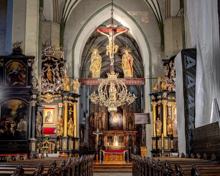 Saint Nicholas Church: A Dominican Minor Basilica in Gdańsk