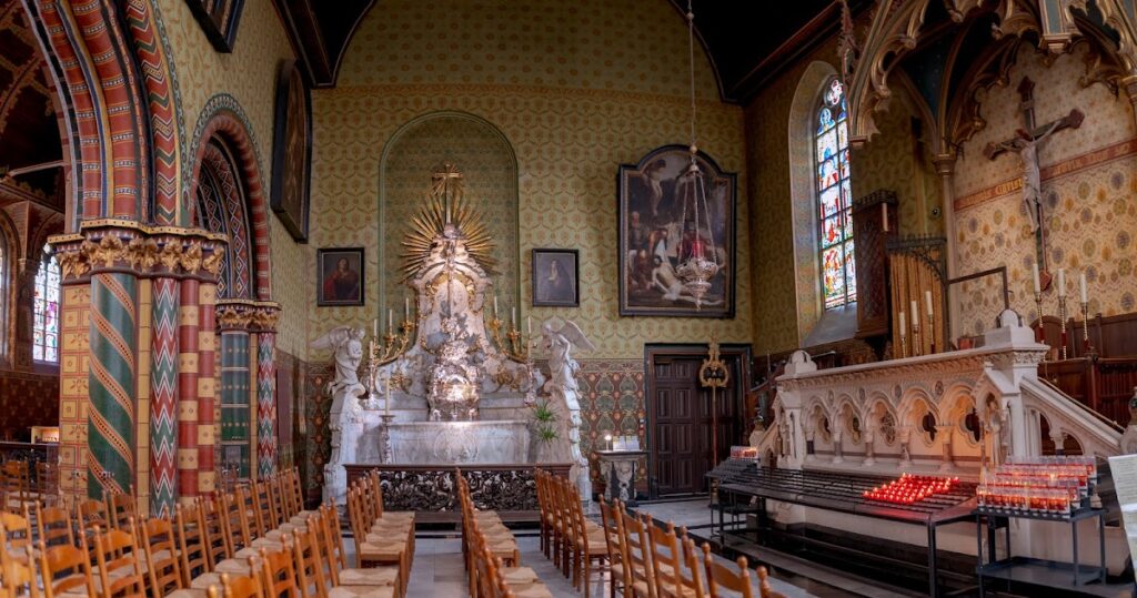 Museum van het Heilig Bloed: Relics and the Basilica of the Holy Blood in Bruges 2 Museum van het Heilig Bloed