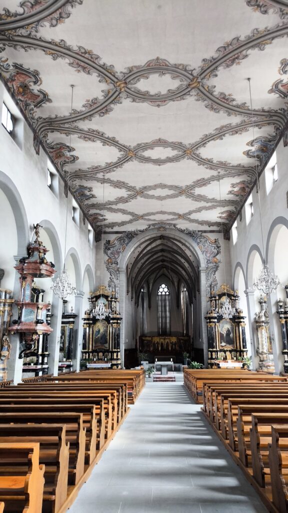 Cordeliers Convent: A Franciscan Religious and Civic Complex in Fribourg 1 Cordeliers convent
