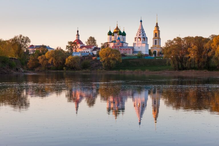 Cathedral of the Dormition of the Theotokos, Kolomna: A Russian Orthodox Cathedral