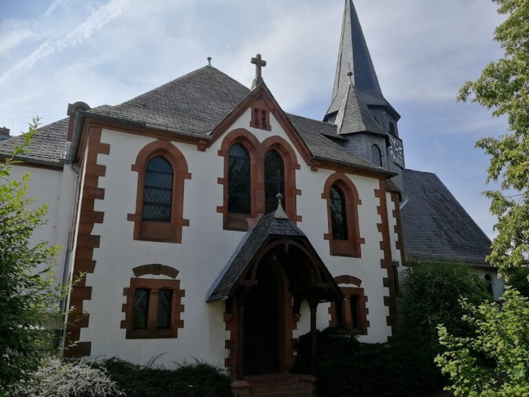 Evangelical Church Lützellinden: A Historic Protestant Church in Gießen
