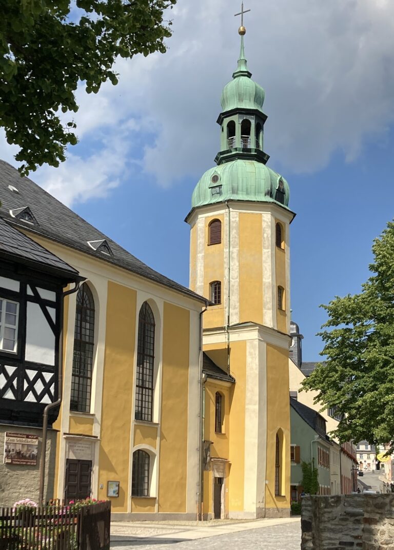 St.-Bartholomäus-Kirche: An Evangelical Lutheran Parish Church in Wolkenstein