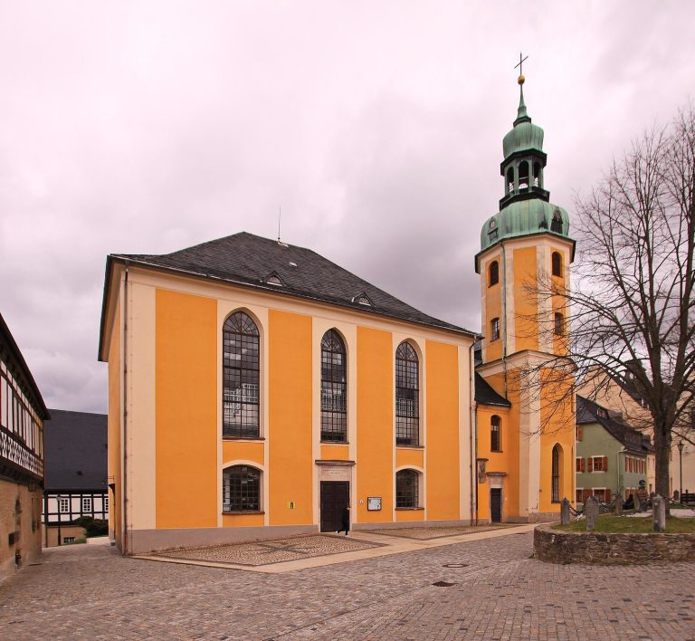 St.-Bartholomäus-Kirche: An Evangelical Lutheran Parish Church in Wolkenstein