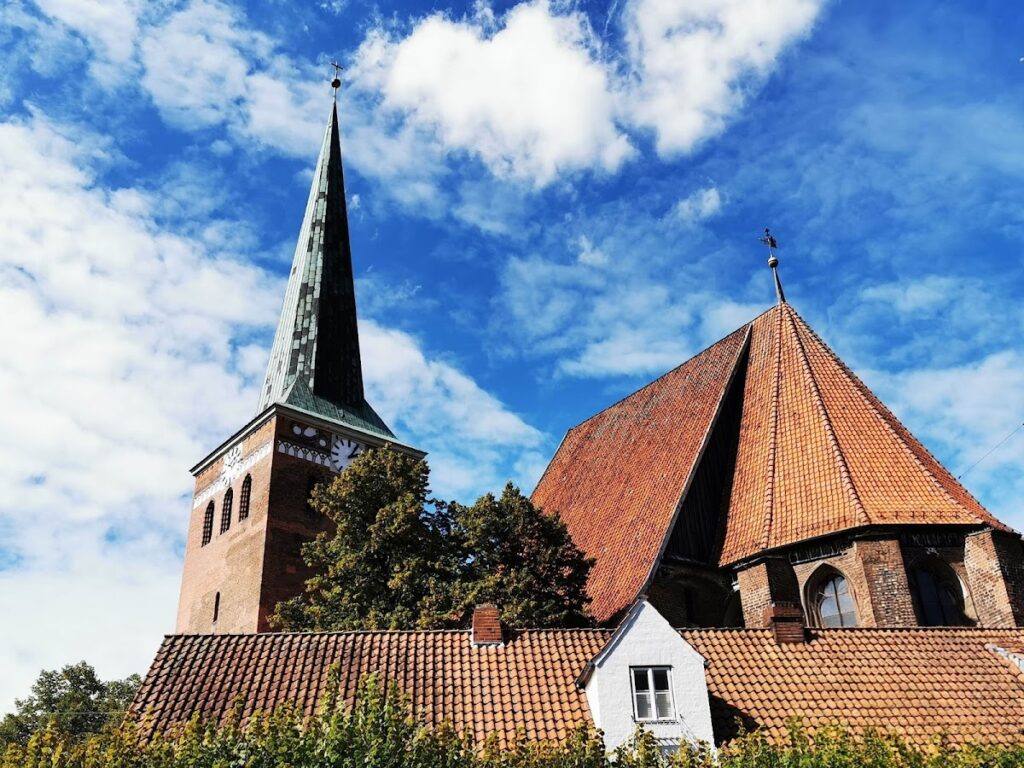 St. Mary's Church Uelzen: A Gothic Brick Hall Church in Germany 1 St. Mary's church Uelzen