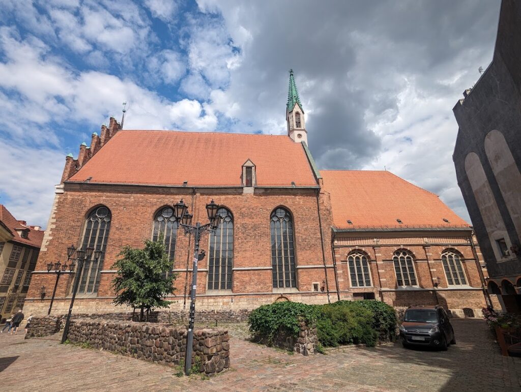 St. John's Church: A Lutheran Parish Church in Riga 2 St. John's Church