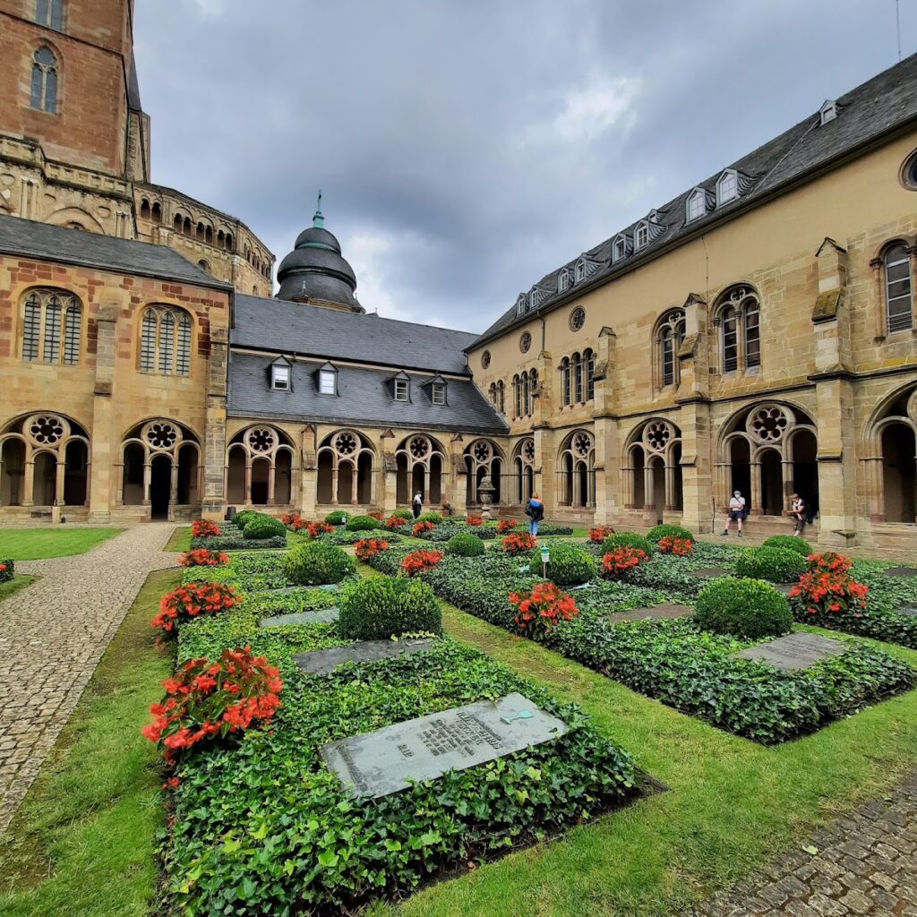 Liebfrauenkirche: Trier’s High Gothic Church of Our Lady 5 Liebfrauenkirche