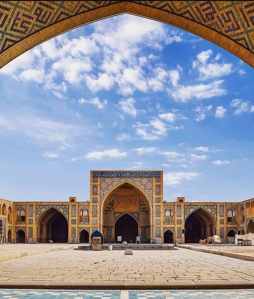 Hakim Mosque: A Safavid Shiite Mosque in Isfahan 1 Hakim Mosque