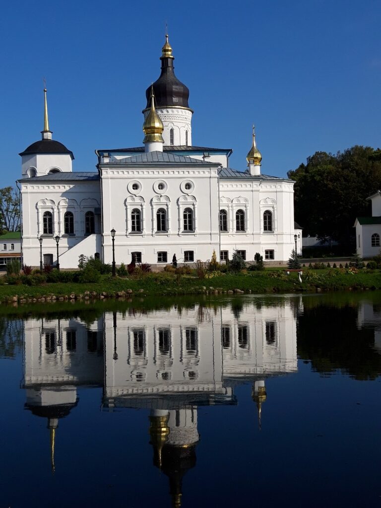 Yelizarov Convent: A Historic Russian Orthodox Monastic Community