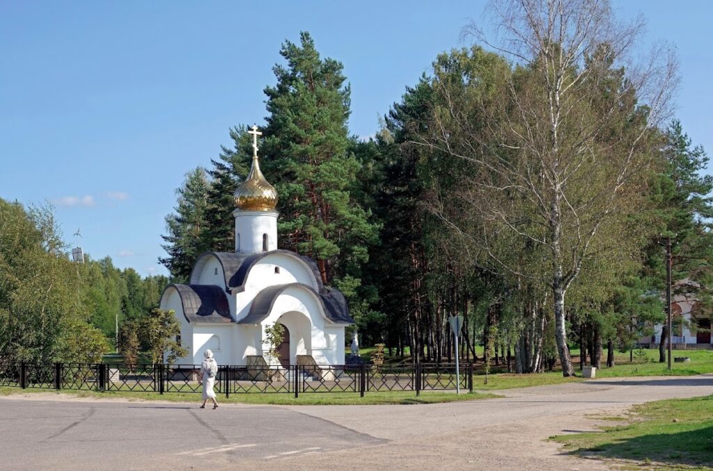 Yelizarov Convent: A Historic Russian Orthodox Monastic Community 2 Yelizarov Convent