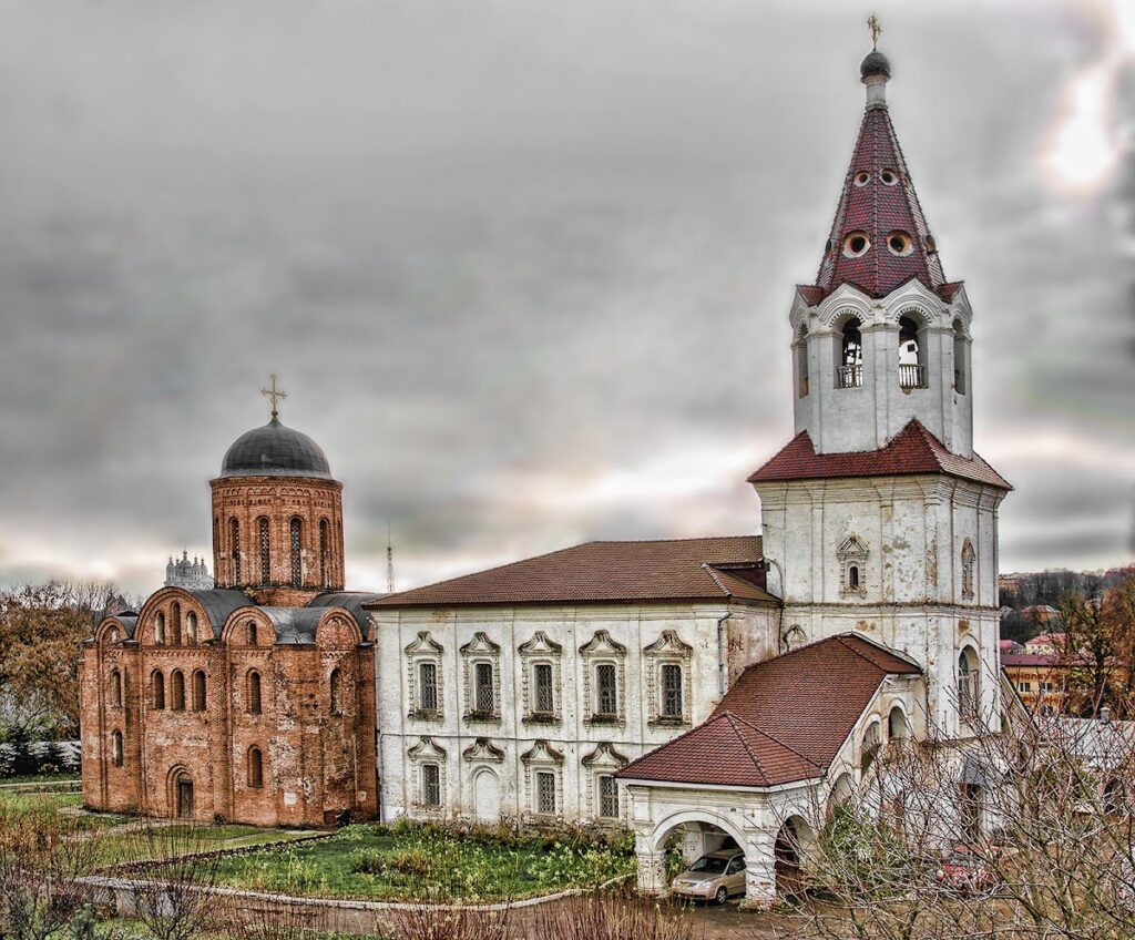 Church of Saint Peter and Saint Paul on Gorodyanka: A Twelfth-Century Orthodox Church in Smolensk 2 Church of Saint Peter and Saint Paul on Gorodyanka