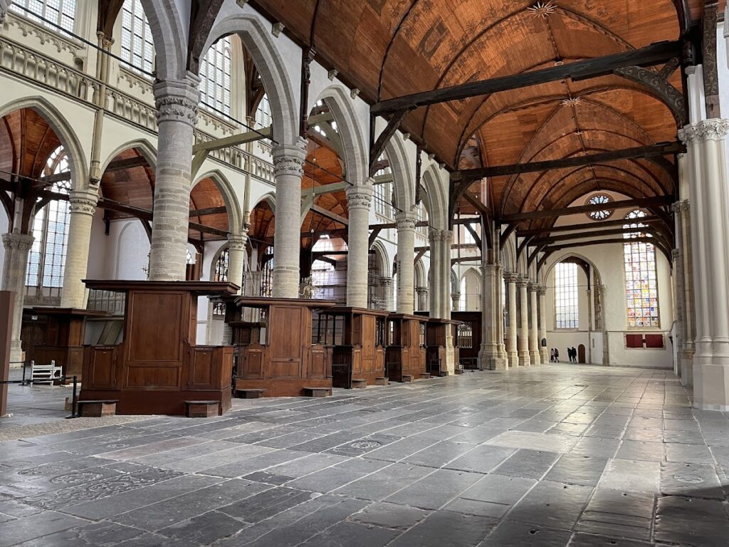 Oude Kerk: Amsterdam’s Medieval Parish Church 3 Oude Kerk