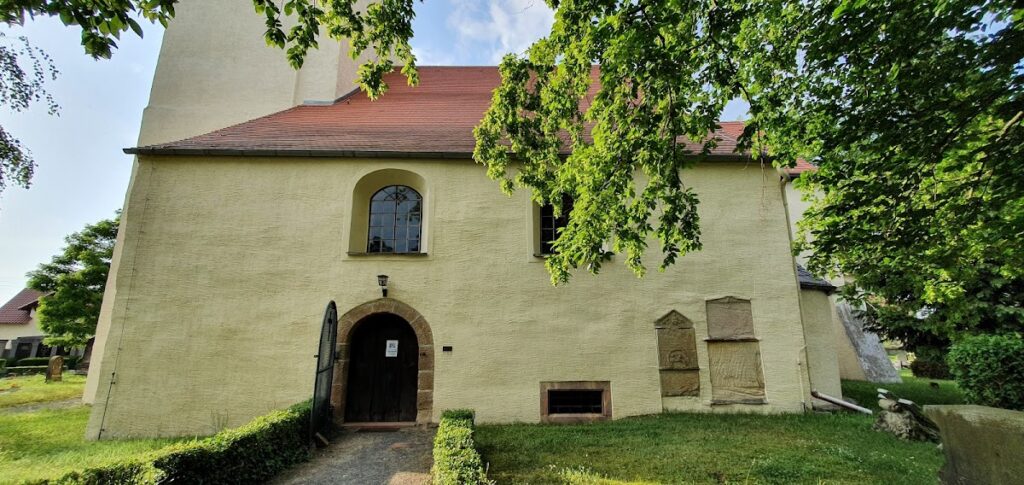 Wehrkirche Pomßen: Evangelical-Lutheran Church and Picture Church 2 Wehrkirche Pomßen