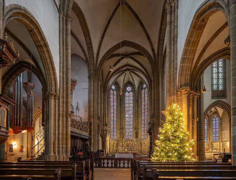Stiftskirche St. Peter: A Romanesque and Gothic Collegiate Church in Bad Wimpfen