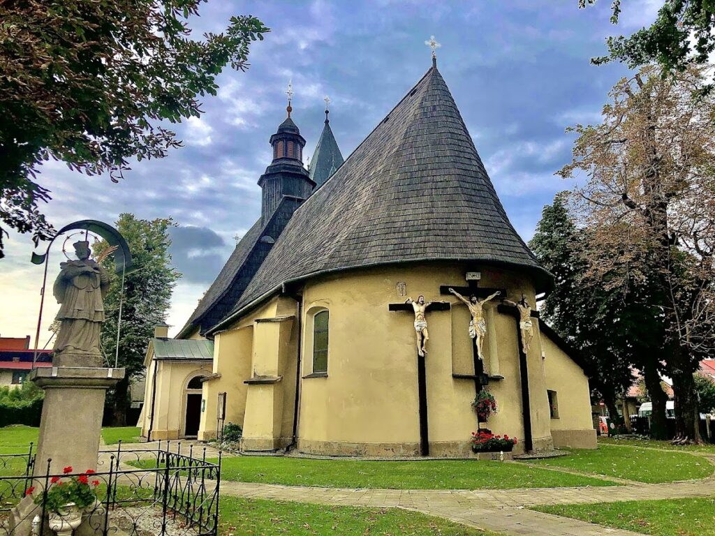 Holy Cross Church in Żywiec: A Gothic Filial Church in Poland 1 Holy Cross church in Żywiec