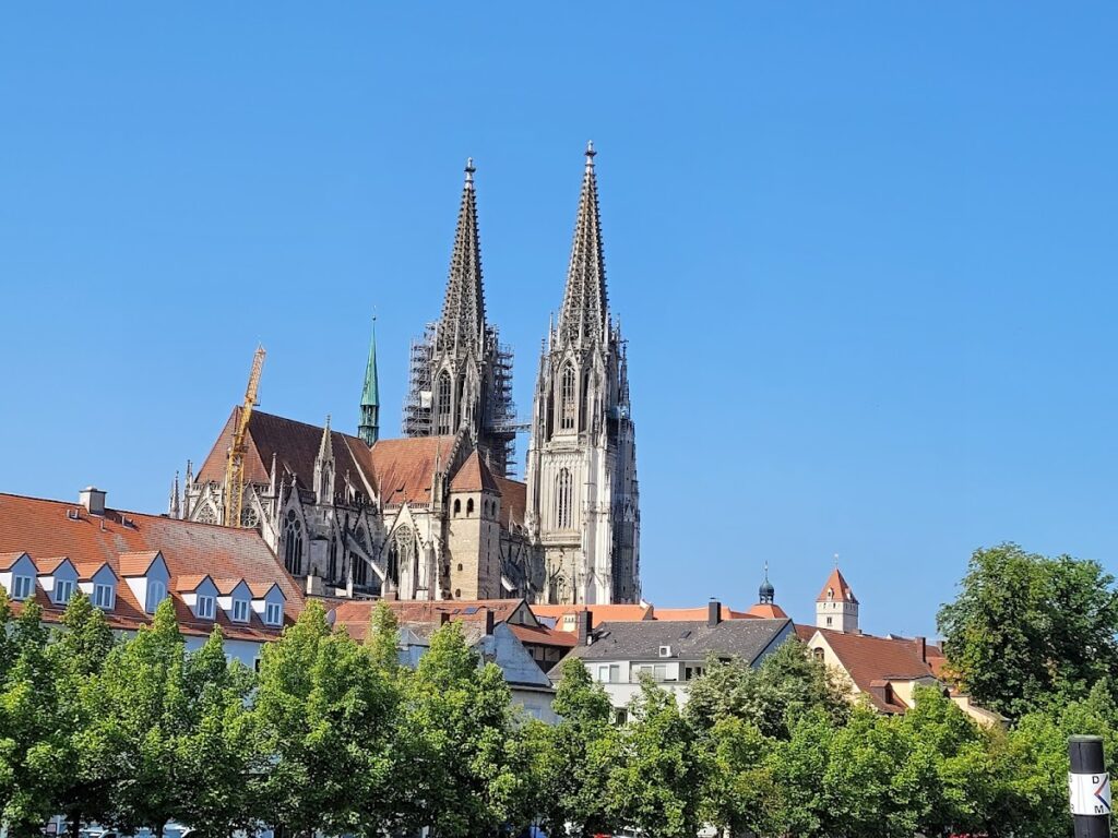 Teutonic Order House St. Ägid: Medieval Teutonic Commandery in Regensburg 3 Teutonic Order House St. Ägid